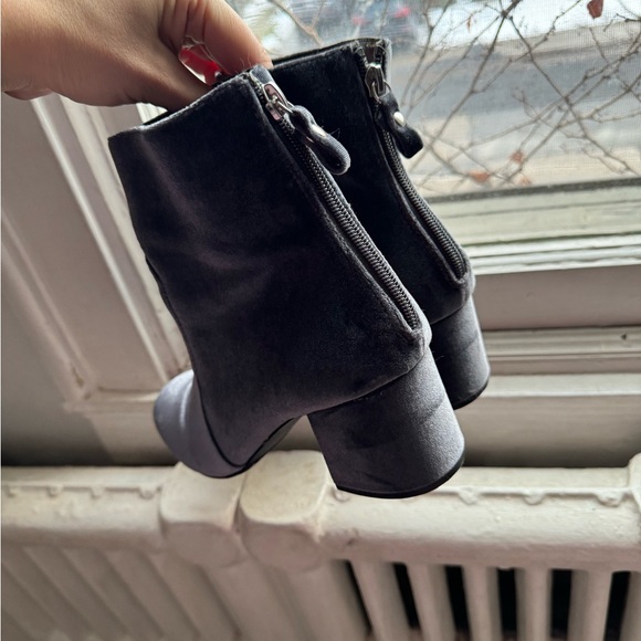 Velvet UO blue grey velvet ankle boots - 10 - Picture 4 of 9